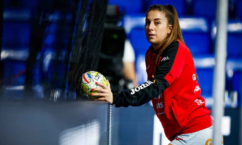 A gift on Christmas: Jennifer Gutierrez in CSM Bucuresti from 2023!